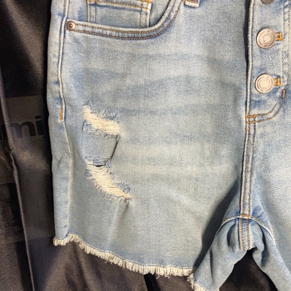 Relist6/28❌ LC Lauren Conrad super high rise cut off distressed denim short 4 - Picture 10 of 16